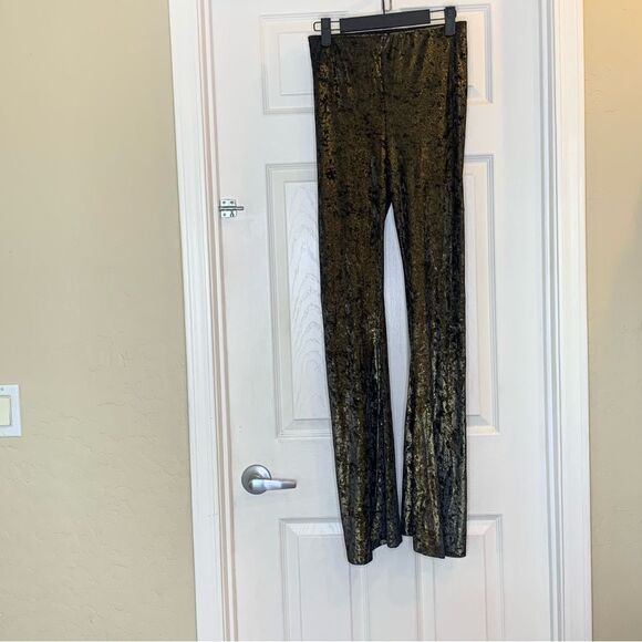 Show me your Mumu Velvet Bam Bam Bells Size Extra Small - Picture 10 of 11